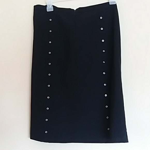 🖤BCBGMaxAzria Classic Skirt With Eyelets - Picture 3 of 3
